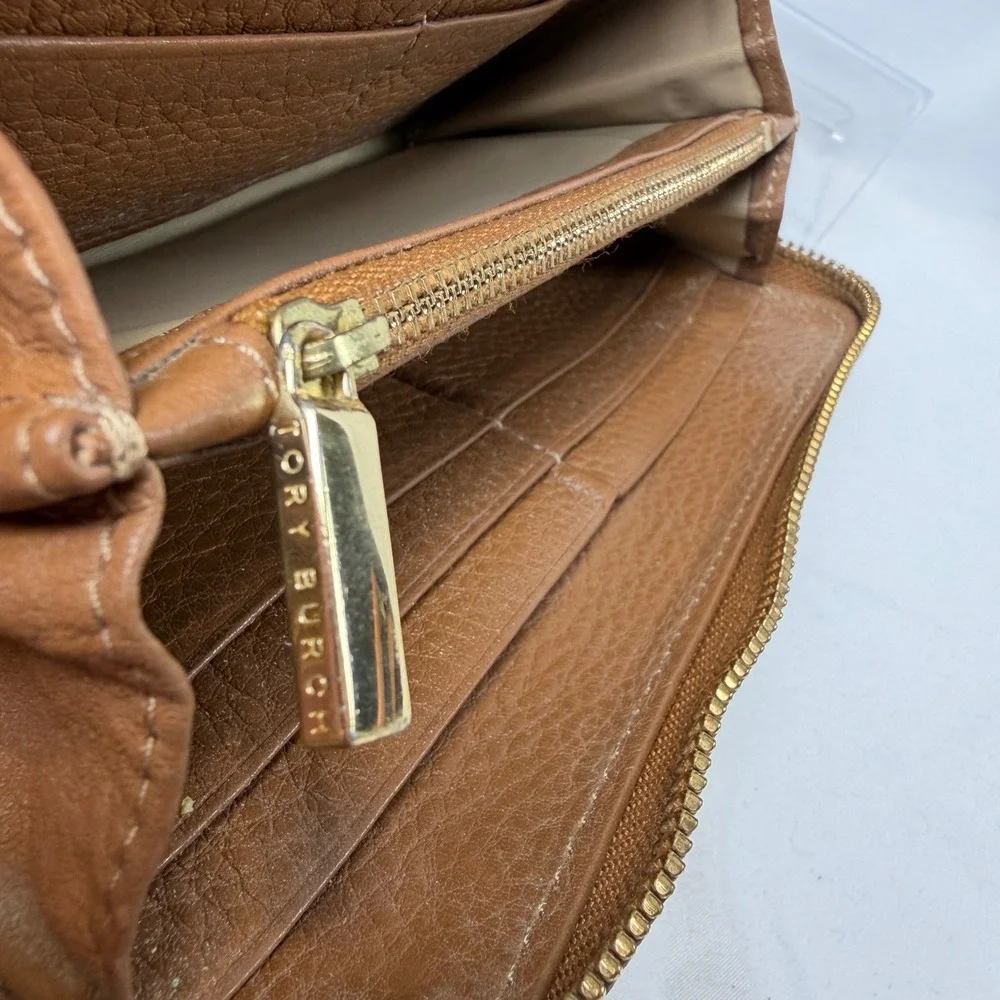 Tory Burch Wallet Womens Brown Miller Zip Continental Pebbled Leather Gold Logo